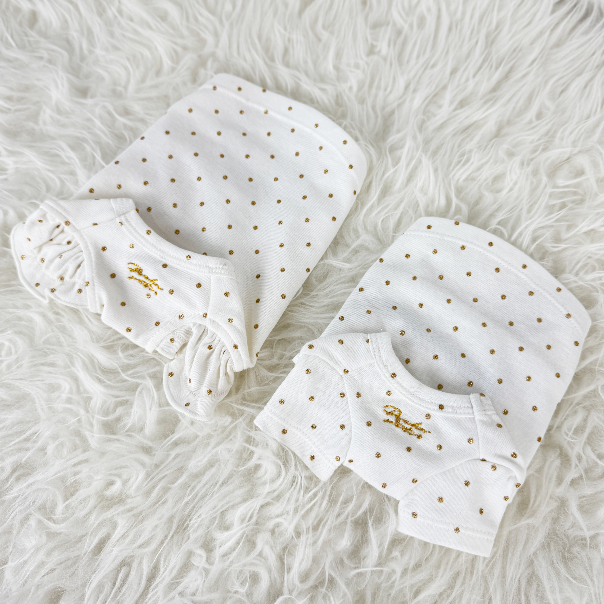 Short-Sleeved and Puffy Sleeved variations of Gold Speckles Interchangeable Tee (Available in otheer Designs) sold at Velymon SG