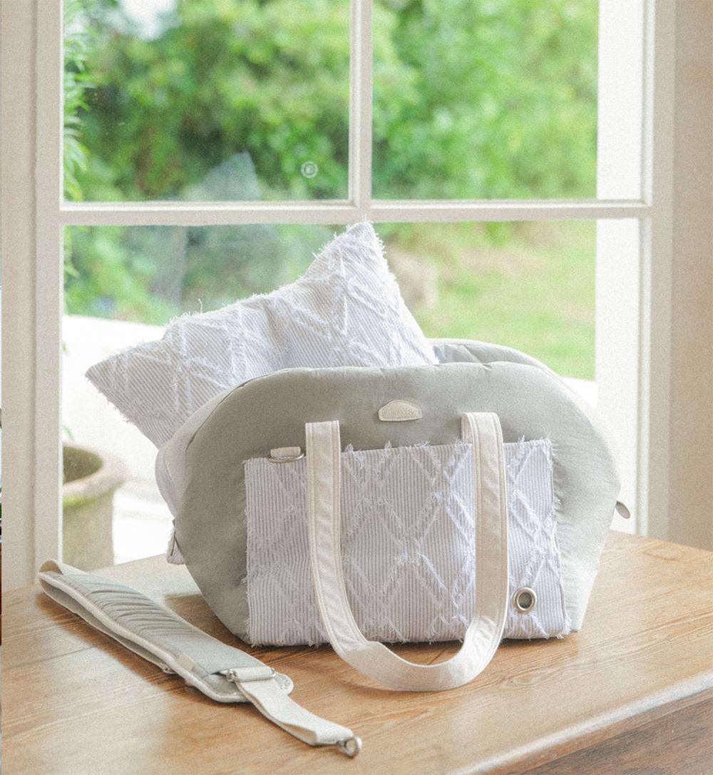 Pogni Attobag Cushion Bag / Shoulder Carry Two-in-One Pet Carrier Bed
